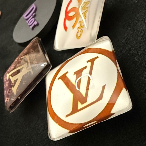 Jibbitz - Picture 3 of 3